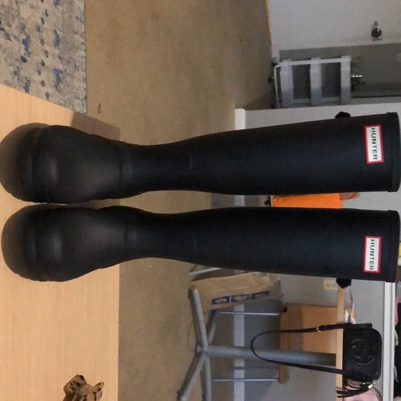 NWOT black HUNTER rain boots - Picture 3 of 3